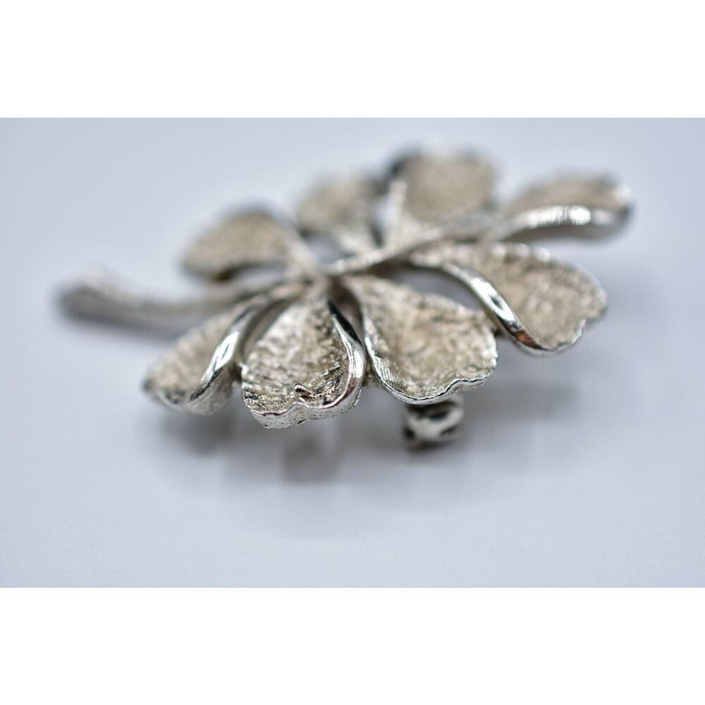 Vintage Pin Brooch Silver Tone Plant Leaf Fall Autumn Textured Metal Chic Bin5 - Picture 7 of 10